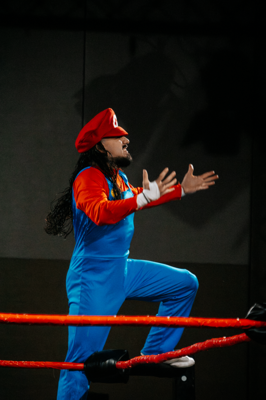 Mario cosplayer working the crowd